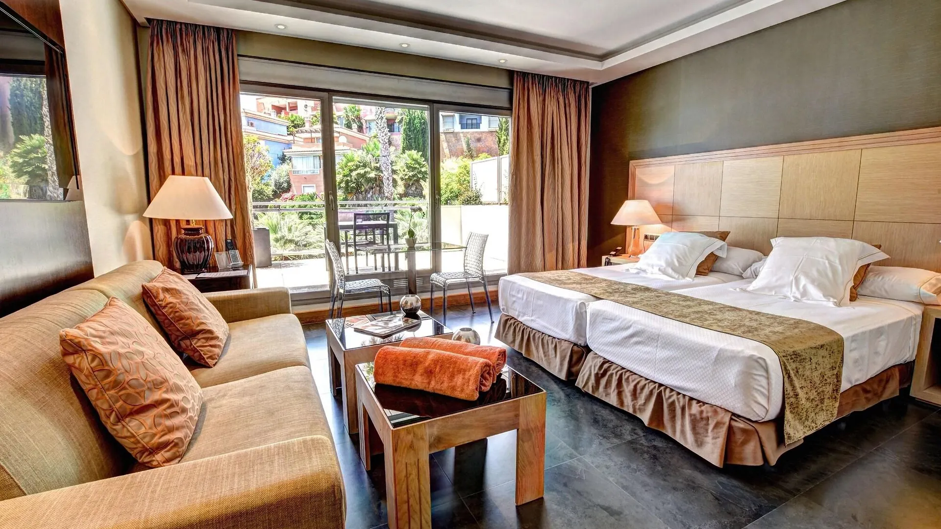 Artplatinum Suites & Apartments Benalmádena Spanien