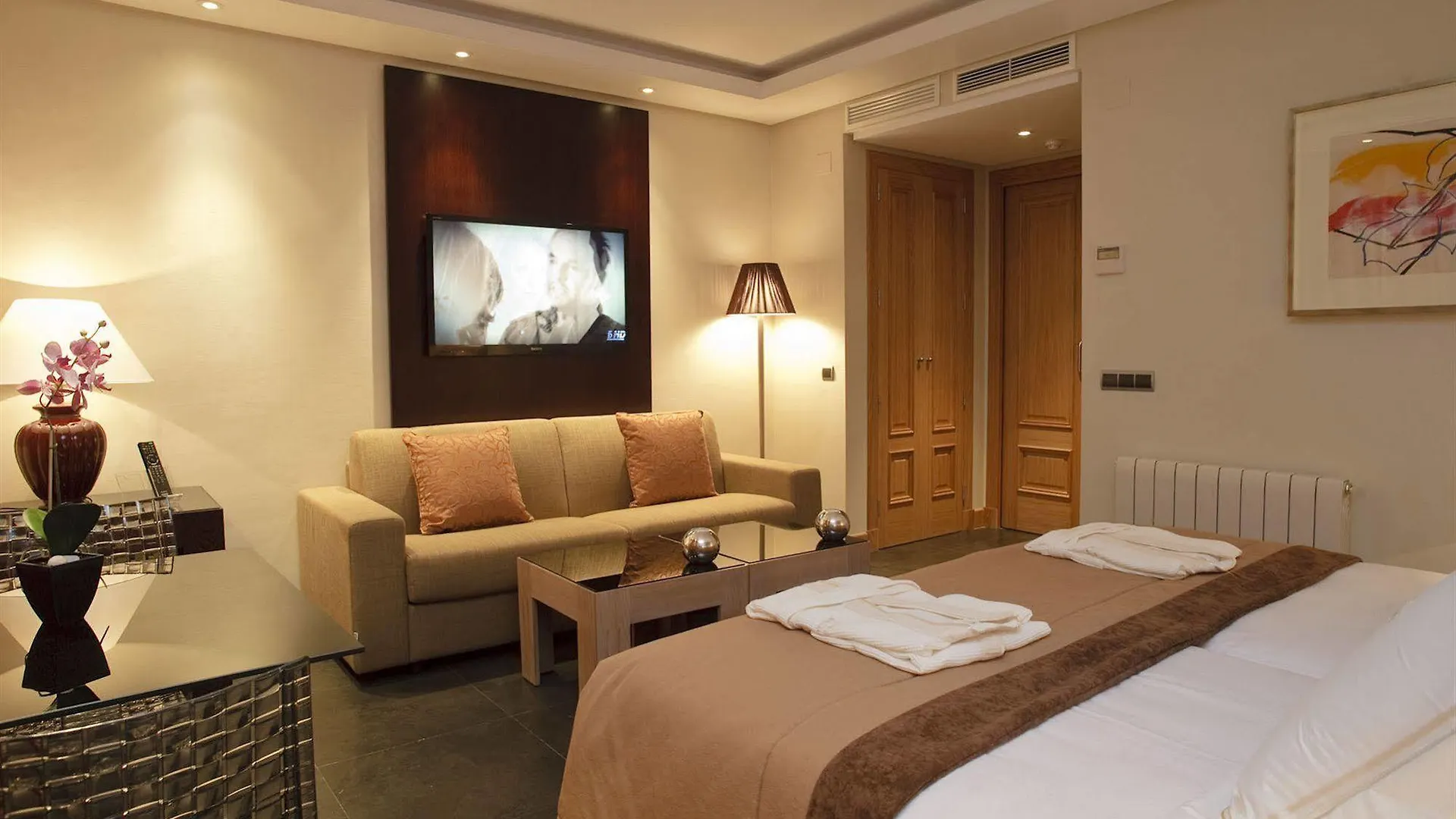 Aparthotel Artplatinum Suites & Apartments Benalmadena