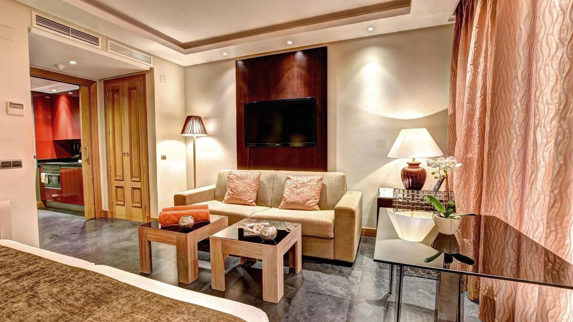 Artplatinum Suites & Apartments 베날마데나코스타
